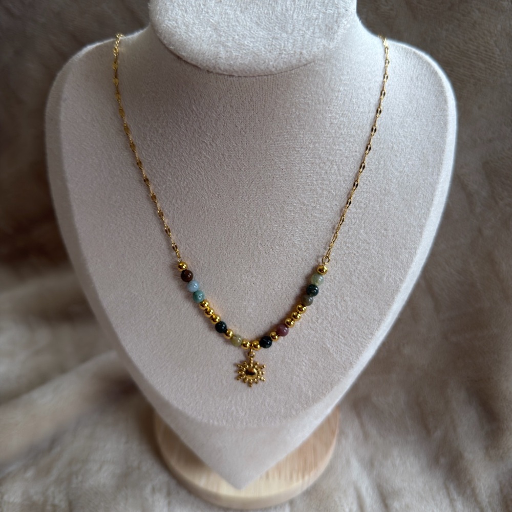 OSHENA Elegant Gold Sunburst Necklace with Multicolor Beads
